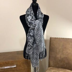 Large shawl / scarf / wrap